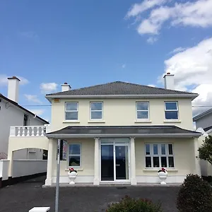 Bed & Breakfast Lawndale House, Galway